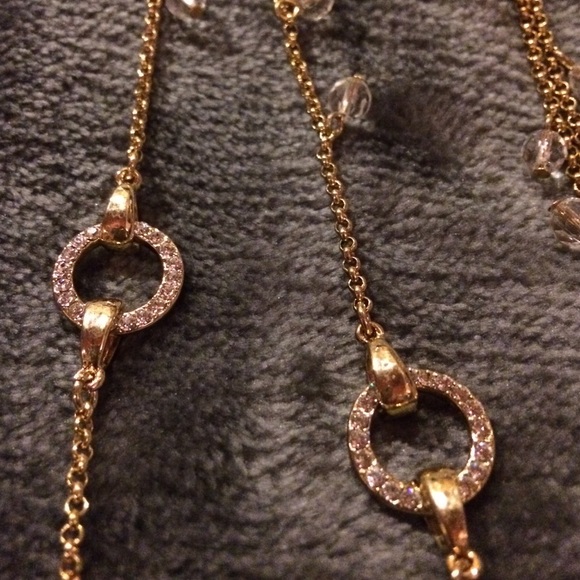 Crystal Necklace and earrings ☃PRICE DROP 👀☃😱 - Picture 2 of 4