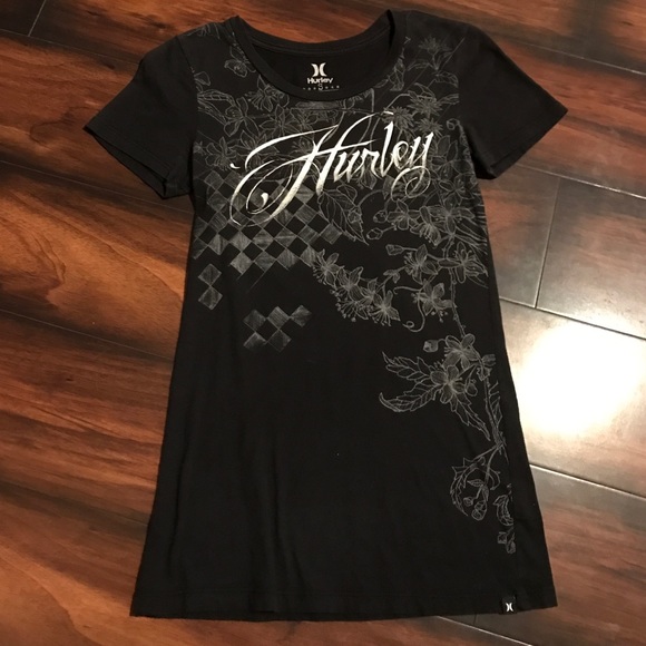 Hurley top