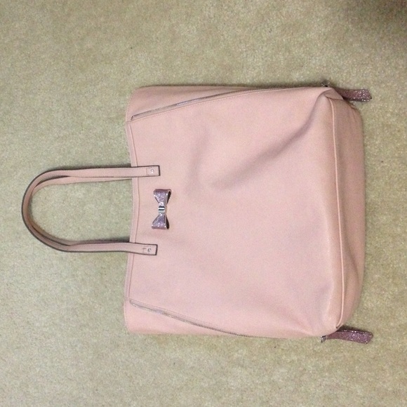 Pink purse