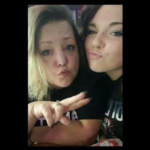 Meet your Posher, Lori