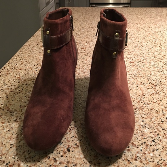 Antonio Melani brown suede booties - Picture 2 of 4