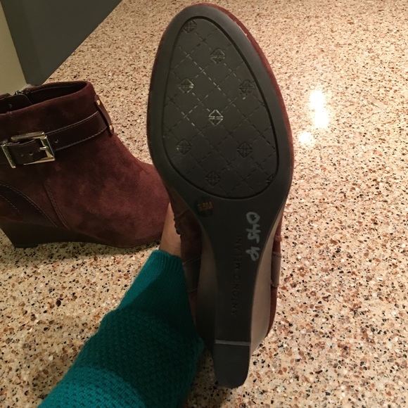 Antonio Melani brown suede booties - Picture 4 of 4