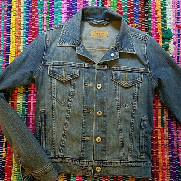 Levi Strauss Classic Denim Jacket - Picture 1 of 8