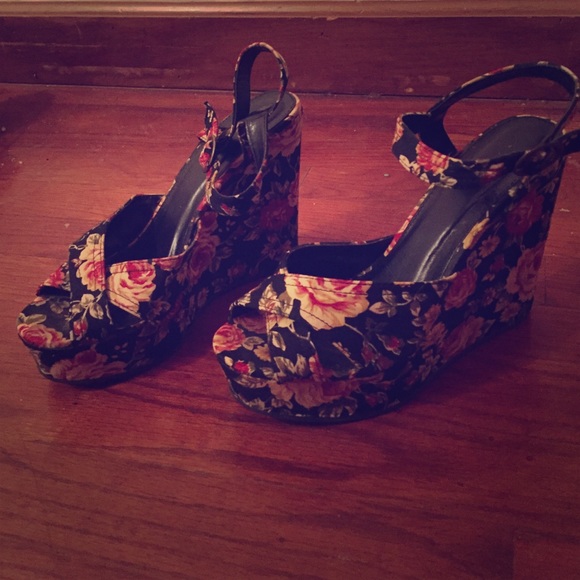 Floral Print Wedges