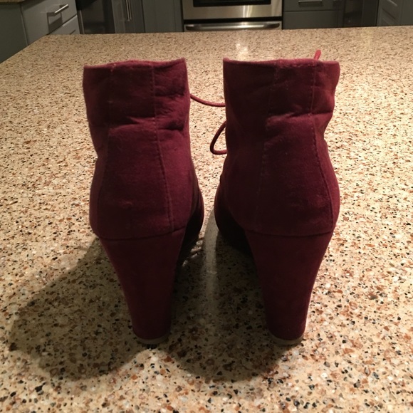 Maroon suede lace up ankle booties - Picture 3 of 4