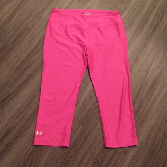 Pink under armour capris