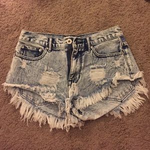 Bullhead high rise shorts