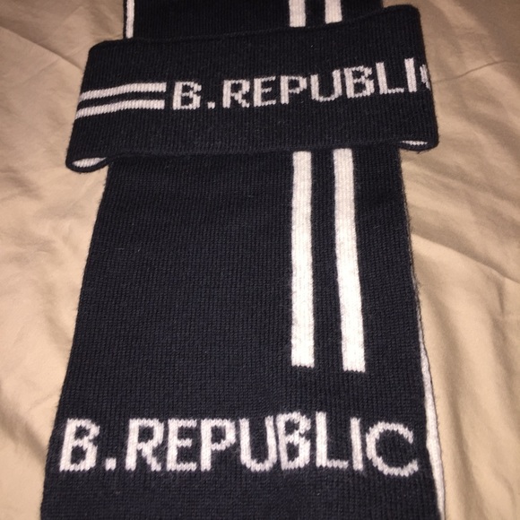 Banana Republic Scraf and Head Wrap