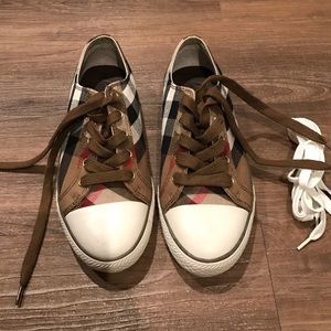 Burberry Women's Sneakers Brand New
