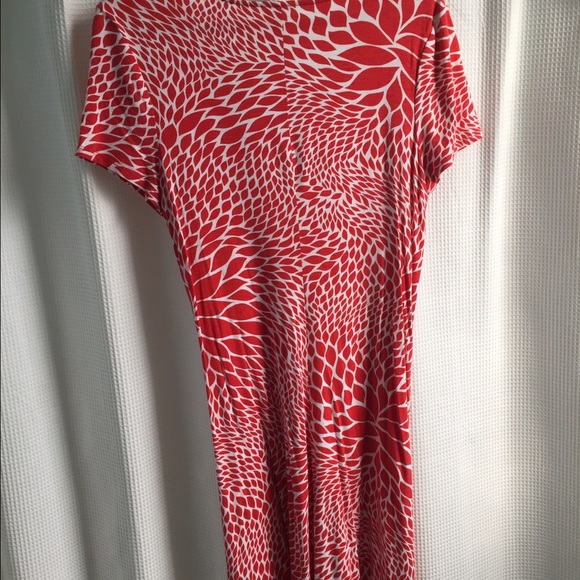 Coral Red Floral Three Dot Dress - Picture 3 of 3