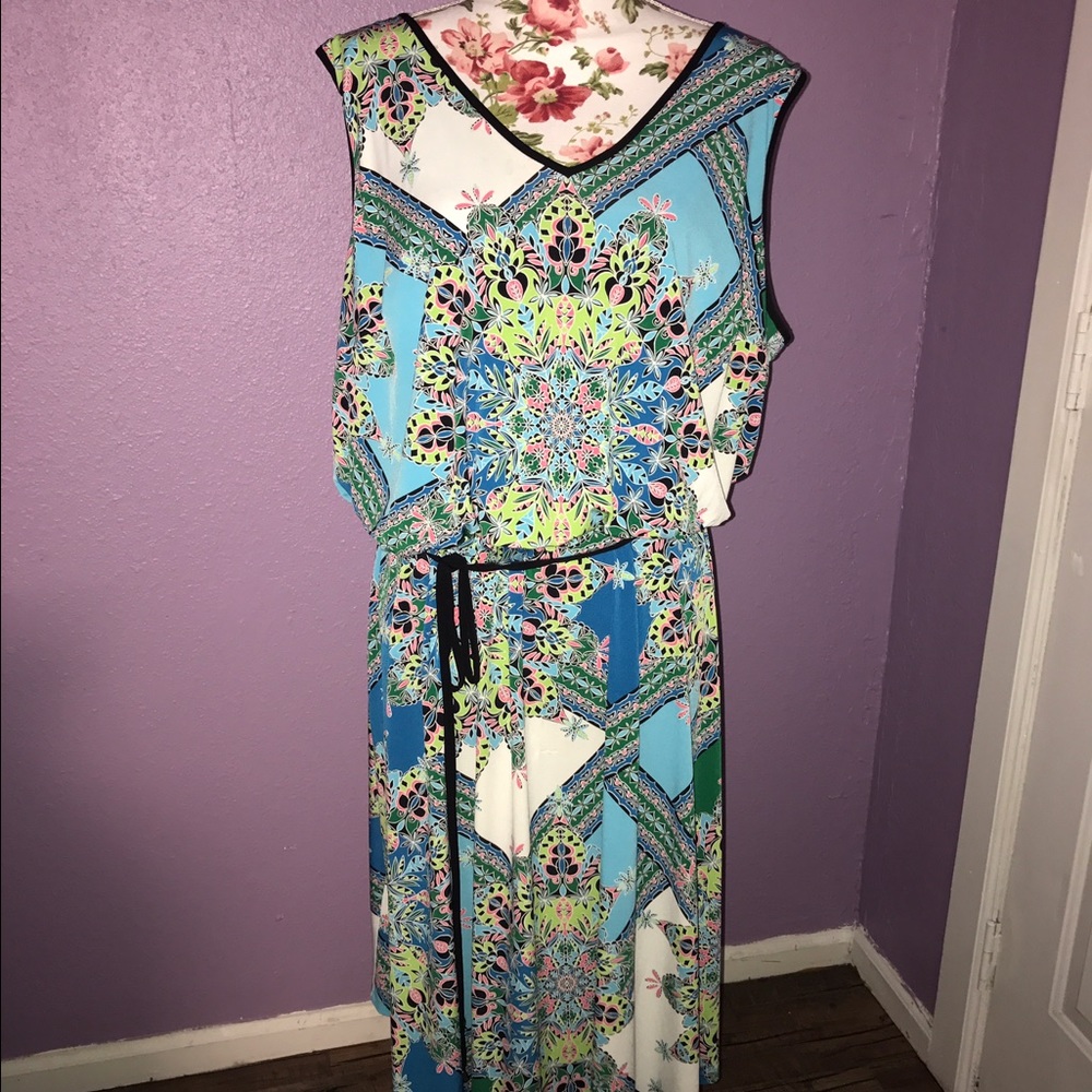 Fun colorful dress!