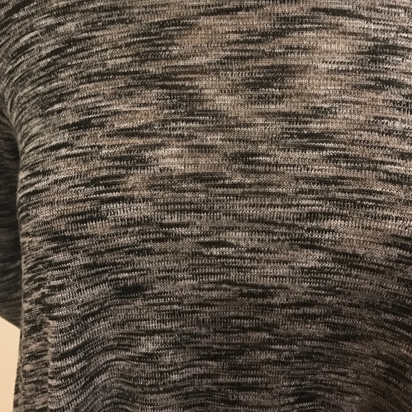 Gray Top!! - Picture 2 of 4
