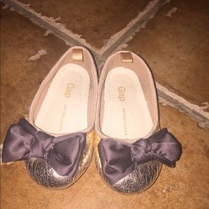 Gap toddler girl flats