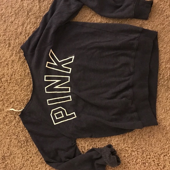 Victoria secret/long sleeve pull over blue