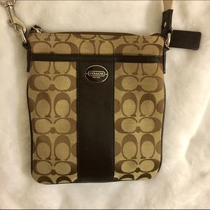 Classic Coach Crossbody Classic Coach Crossbody