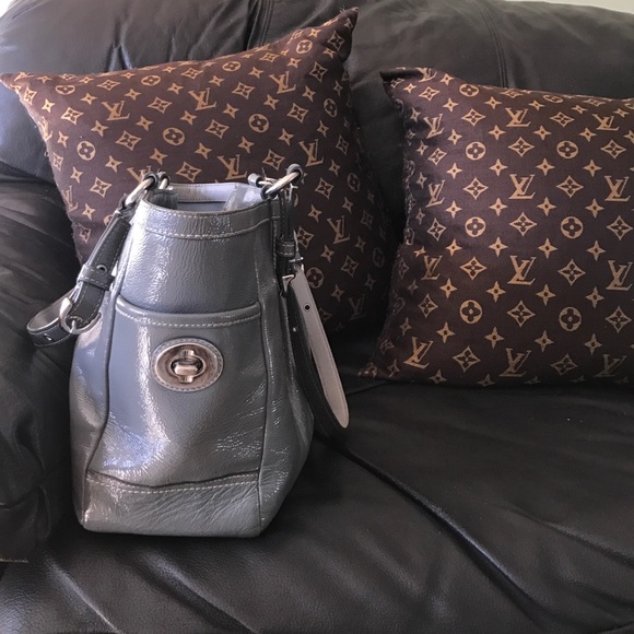 Coach Shoulder Purse - Picture 3 of 4