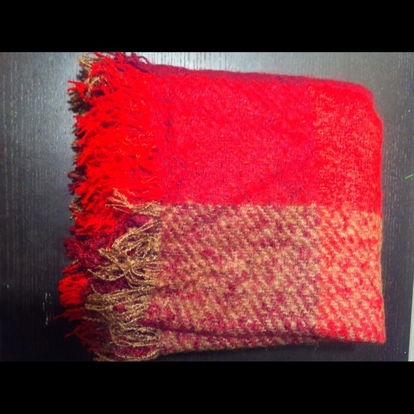 Red plaid infinity scarf - Picture 1 of 1