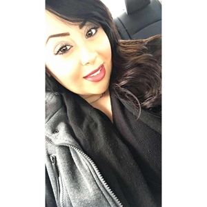 Meet your Posher, Veronica