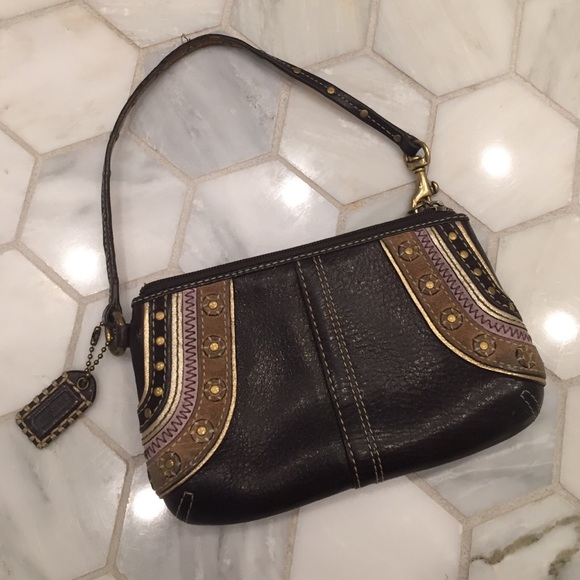 Coach Handbags - Coach wristlet