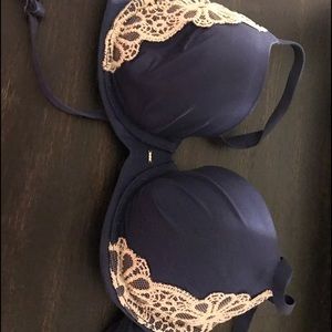 Victoria's Secret bra!