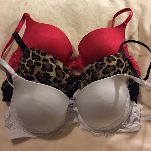 3 bras