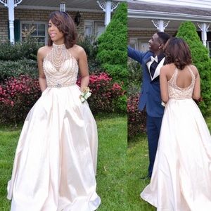 PROM DRESS! On sale for 350 or best offer!