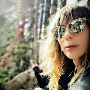 Meet your Posher, Dasie