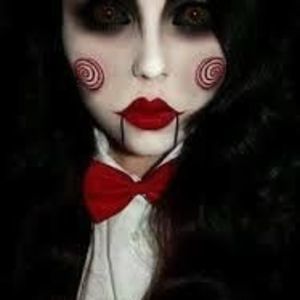 Meet your Posher, Magdalena