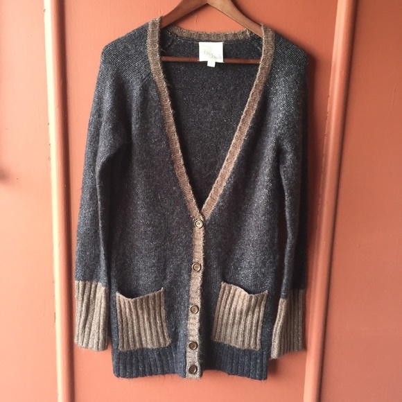 Olive & Oak Sweaters - ✨SALE Olive & Oak long cardigan