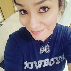 Meet your Posher, Priscella