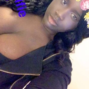 Meet your Posher, Alisha