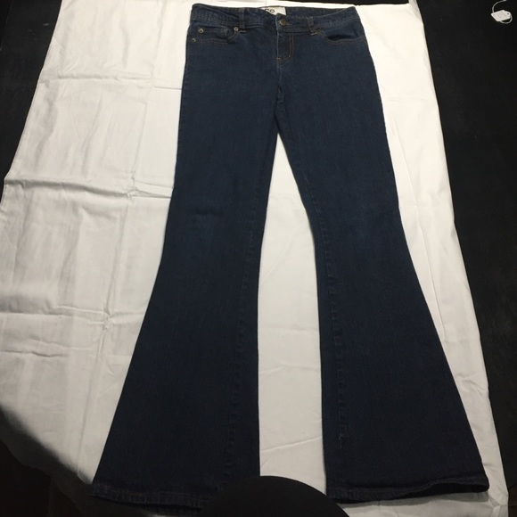 Women's SO jeans size 7 UC