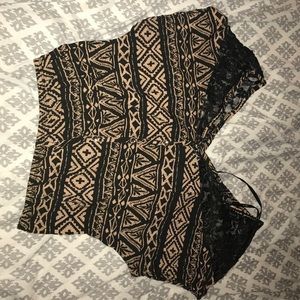 LIGHT TAN CROP TOP W/ BLACK LACE AT TOP
