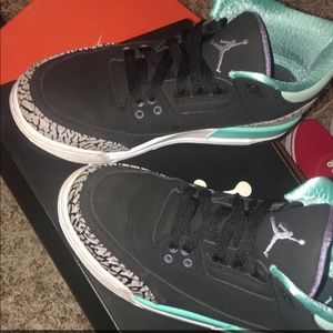 women's Jordan's Bleached turquoise