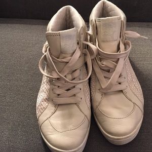 Puma Sneakers Size 8