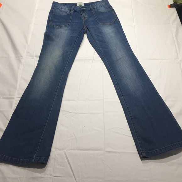 Aeropostale women's jeans size 7/8 in Haley flare.