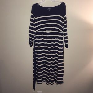 Navy Stripped Old Navy Maternity Dress