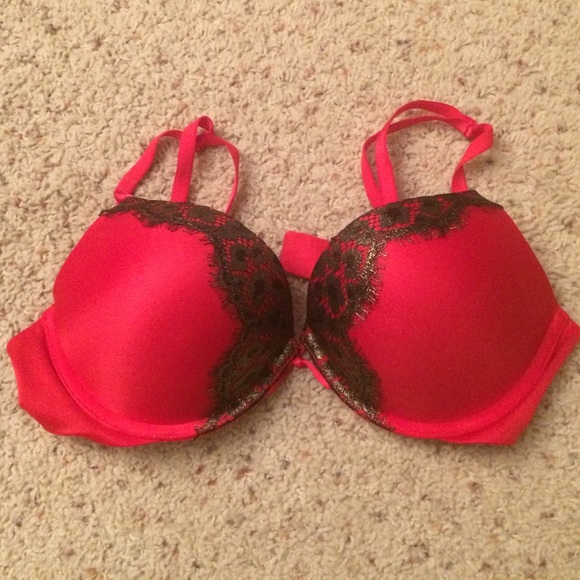 VS bombshell bra 34C