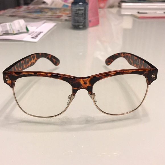 Clark Sunnies