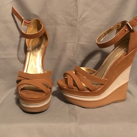 Bamboo Tan wedges