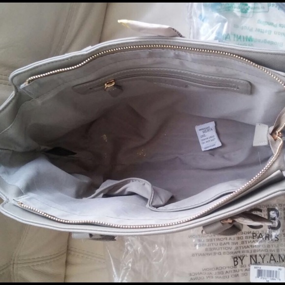 🌺Last one 🌺BCBG Paris Scarf Story satchel bag - Picture 7 of 8