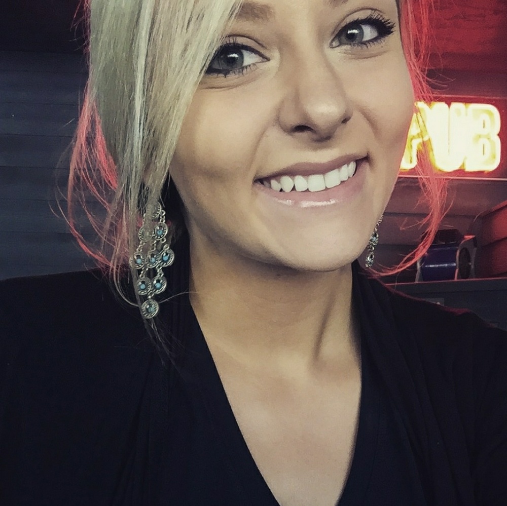 Meet your Posher, Destiny