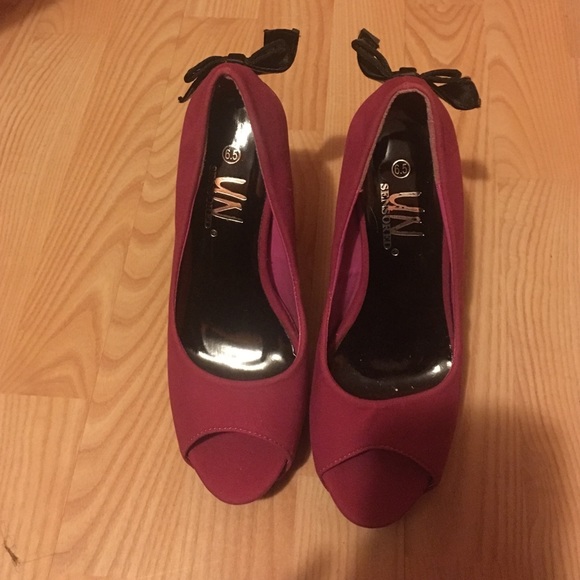 High heel shoes