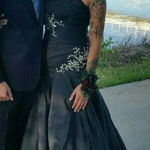 Black Prom Dress