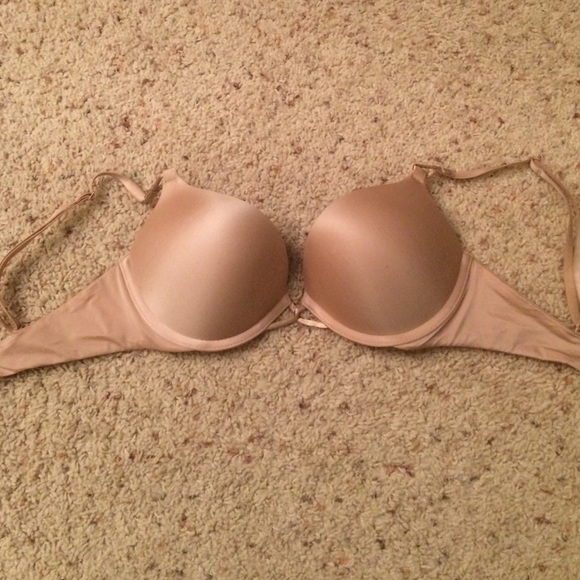 VS Bombshell bra 32C