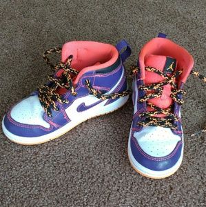 Toddler Nike sneakers
