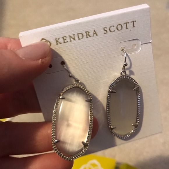 Kendra Scott Dani Silver and Ivory Earrings