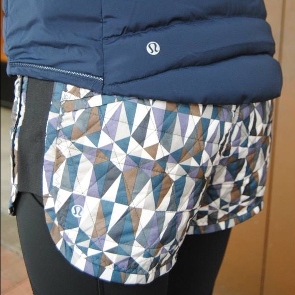 Lululemon Hot Cheek shorts