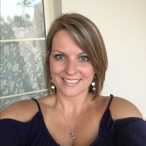 Meet your Posher, Robin