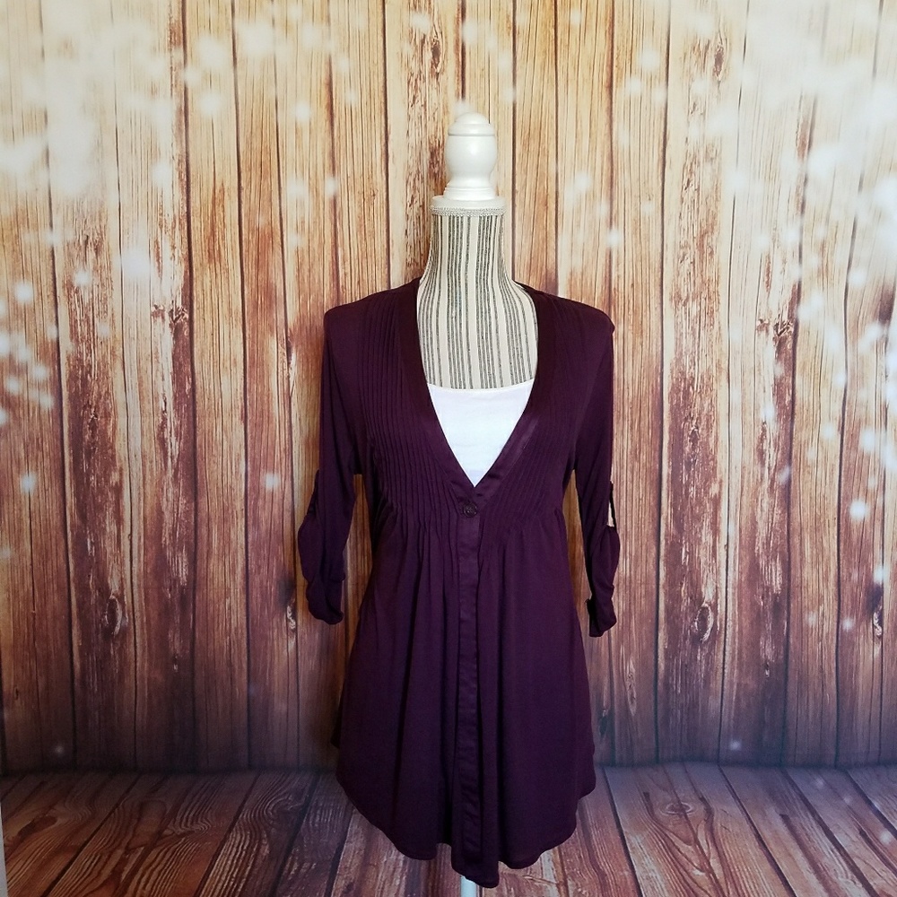 Elle ▪ Roll Tab-Sleeve Wine Cardigan